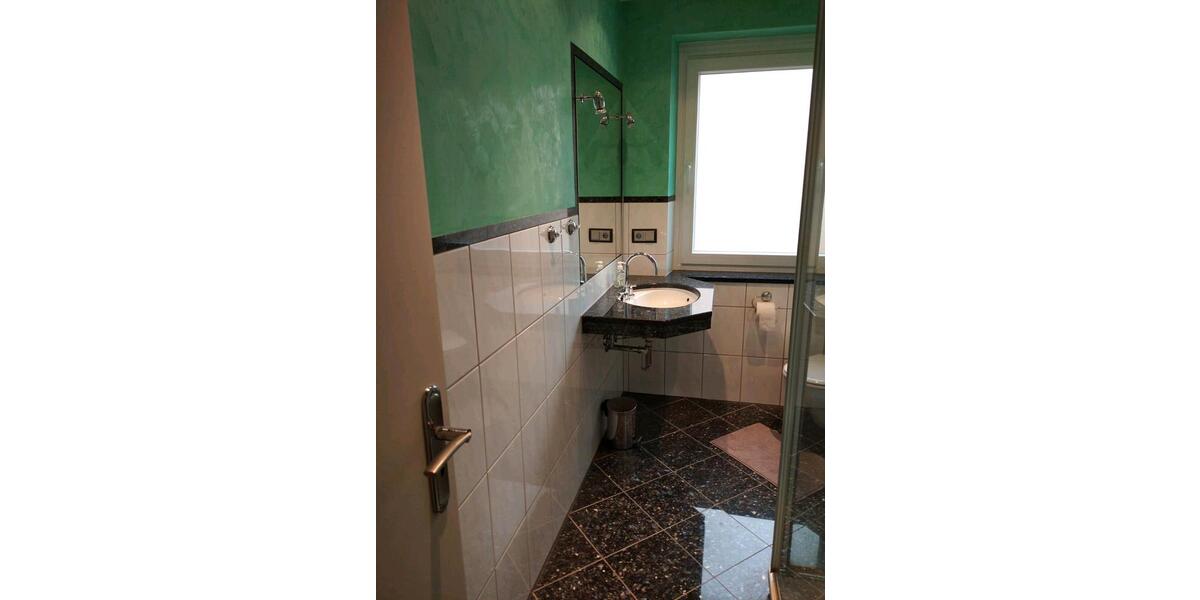 Hochparterre Wuppertal Dönberg - 2 Zimmer, 60 m&sup2;, 830&euro; | Angebot:25286282