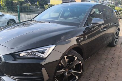 Cupra Leon 42.000 km 23.500 &euro; Duisburg 47167