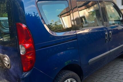 Opel Combo 126.000 km 8.300 &euro; Oberhausen 46147