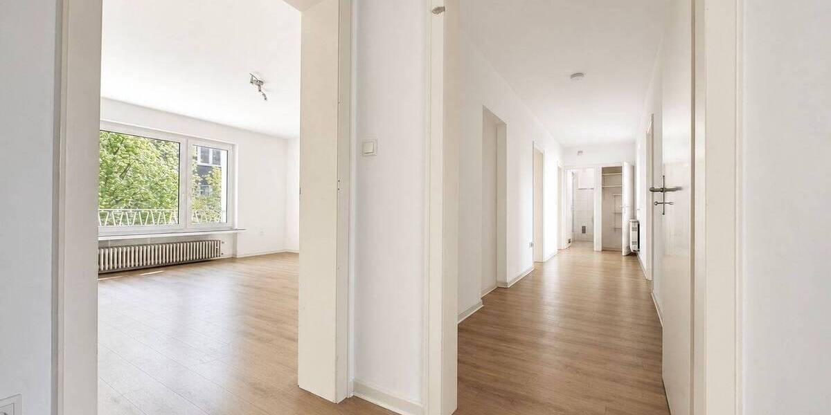 Etagenwohnung Bochum Innenstadt - 4 Zimmer, 105 m&sup2;, 1.155&euro; | Angebot:26928697