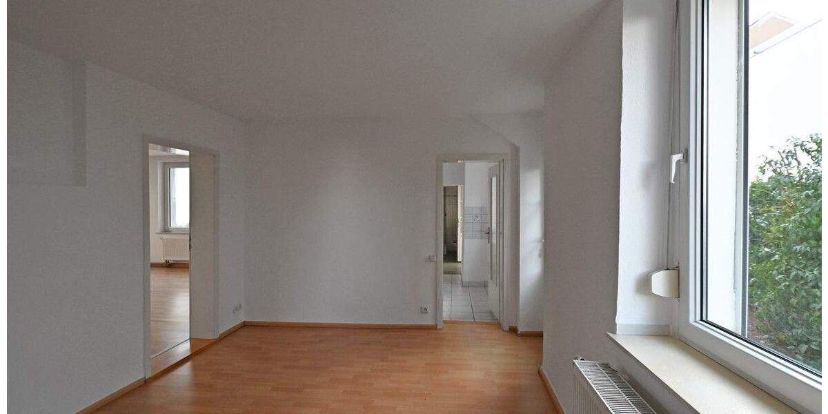 Mitten im Dorf! 4-R.-ETW mit Terrasse, Gärtchen & Stellplätzen in Heisingen 4 zimmer