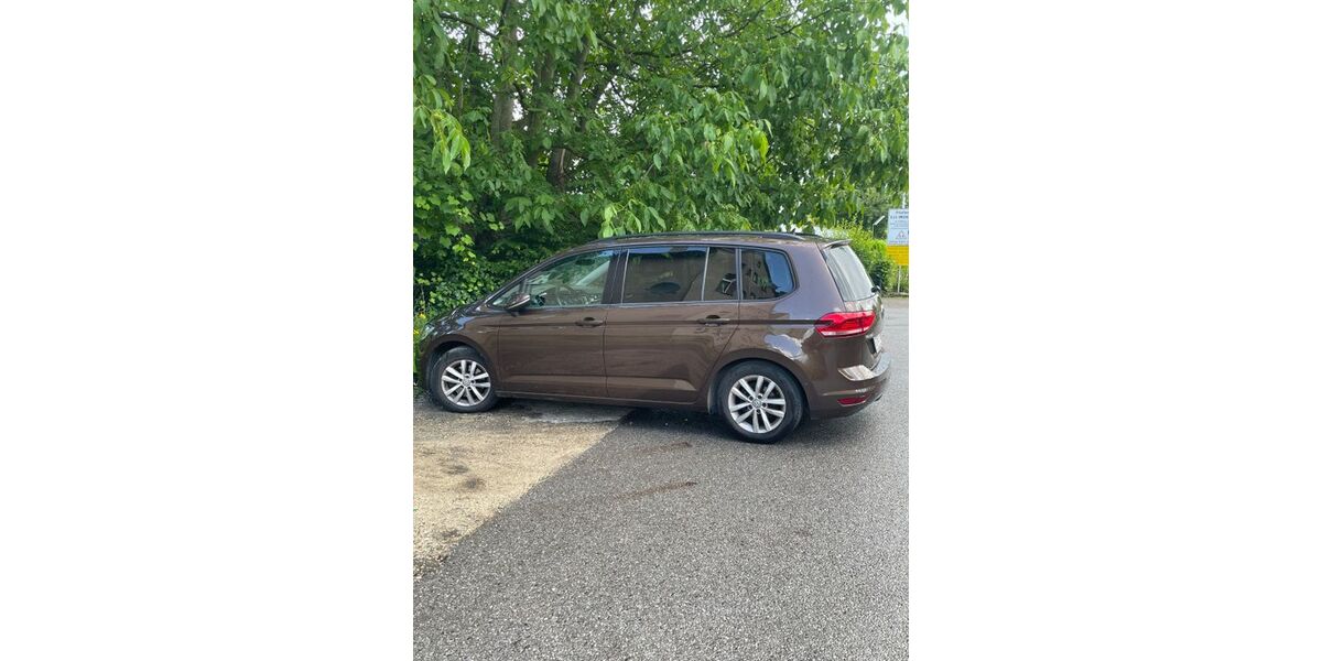 VW Touran 129.700 km 12.800 &euro; Gelsenkichen 45888