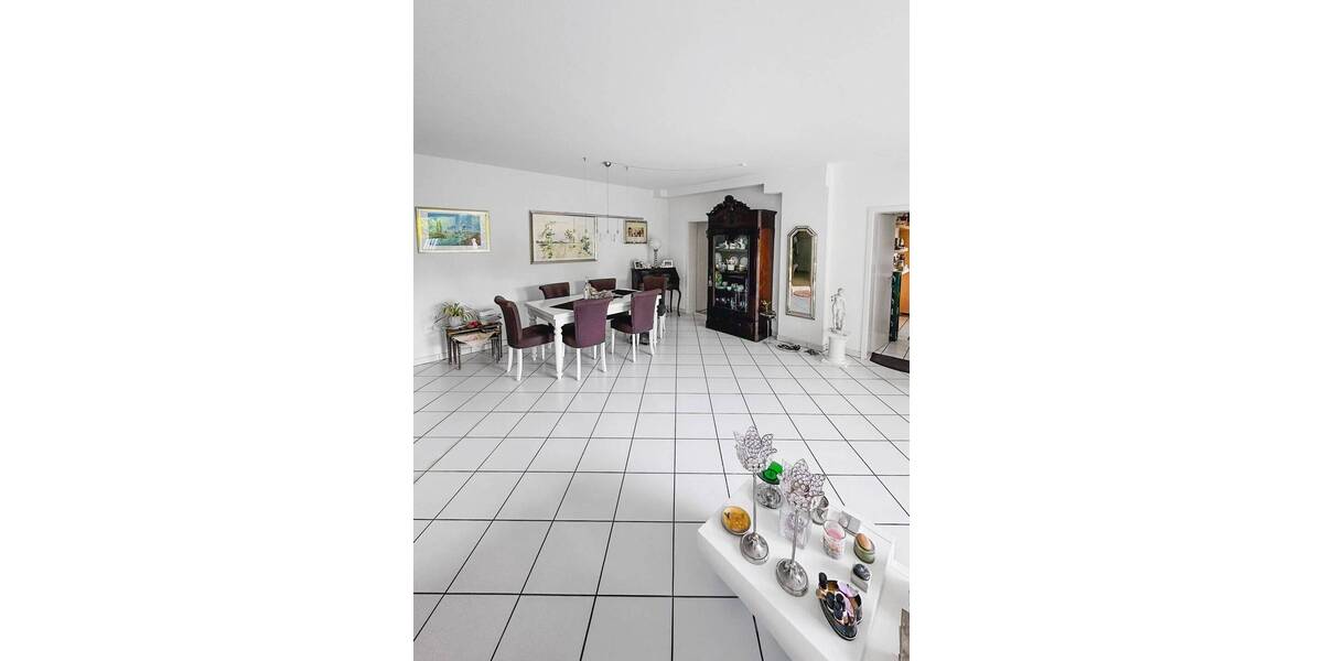 Etagenwohnung Essen Bredeney - 2 Zimmer, 81 m&sup2;, 295.000&euro; | Angebot:21564331