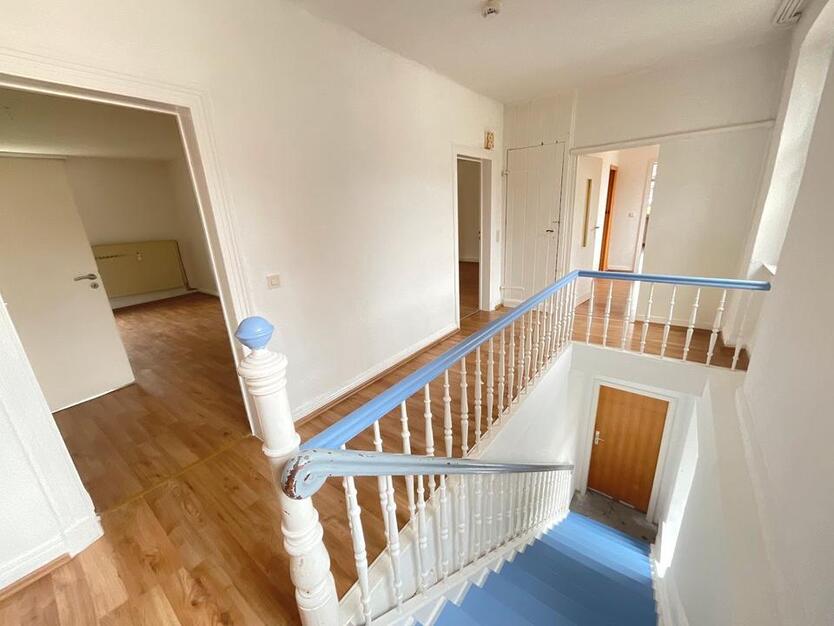 Große 3 Zimmerwohnung in historischem Haus zimmer