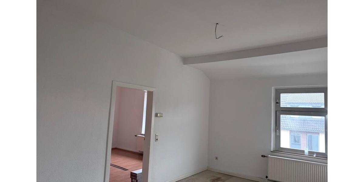 Dachgeschoßwohnung Hattingen - 2 Zimmer, 43 m&sup2;, 395&euro; | Angebot:26446402