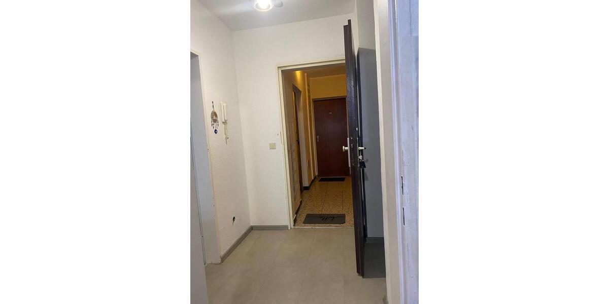 Etagenwohnung Duisburg Essenberg - 3 Zimmer, 85 m&sup2;, 500&euro; | Angebot:25756619