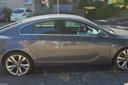 Opel Insignia 163.000 km 2.700 &euro; Bochum 44803