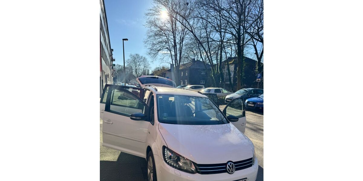 VW Touran 340.000 km 5.500 &euro; Duisburg 47053