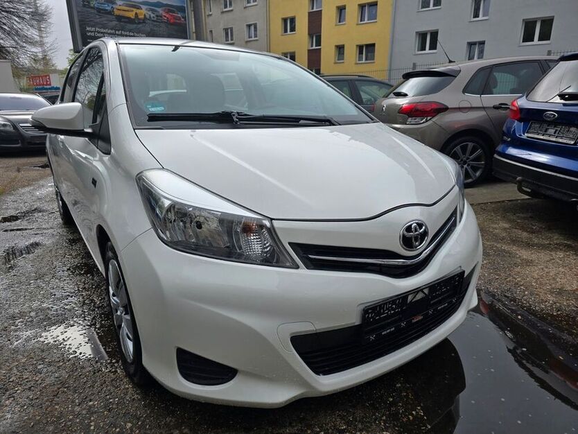 Yaris