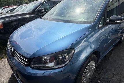VW Touran 233.000 km 4.999 &euro; Bottrop 46238