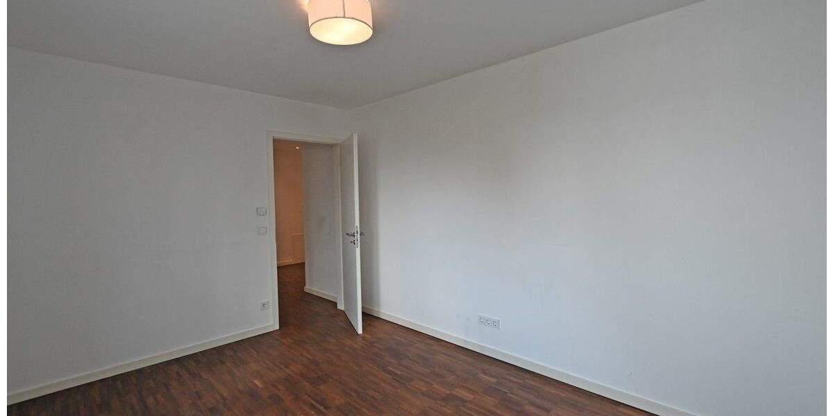 Etagenwohnung Mülheim Menden/Ickten - 4 Zimmer, 134 m&sup2;, 2.100&euro; | Angebot:25834606