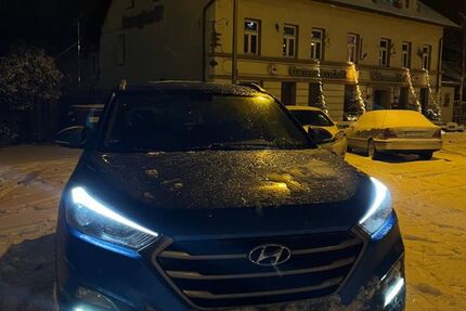 Hyundai TUCSON 94.000 km 14.500 &euro; Duisburg-Walsum 47178