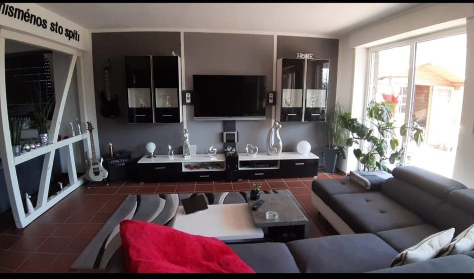 Sonnige Terrassenwohnung mit Ausblick! 2 zimmer