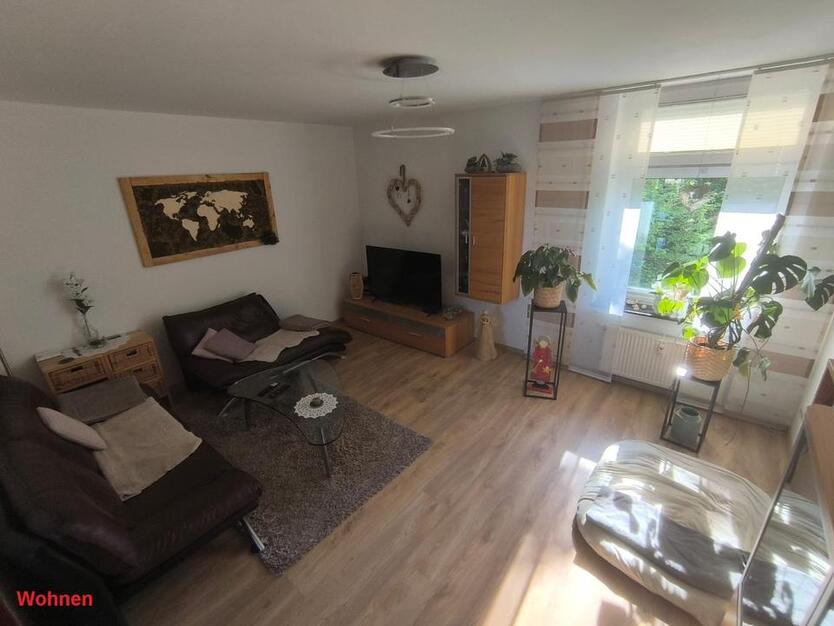 Familienfreundliche Wohnung mit sechs Zimmern und Garten