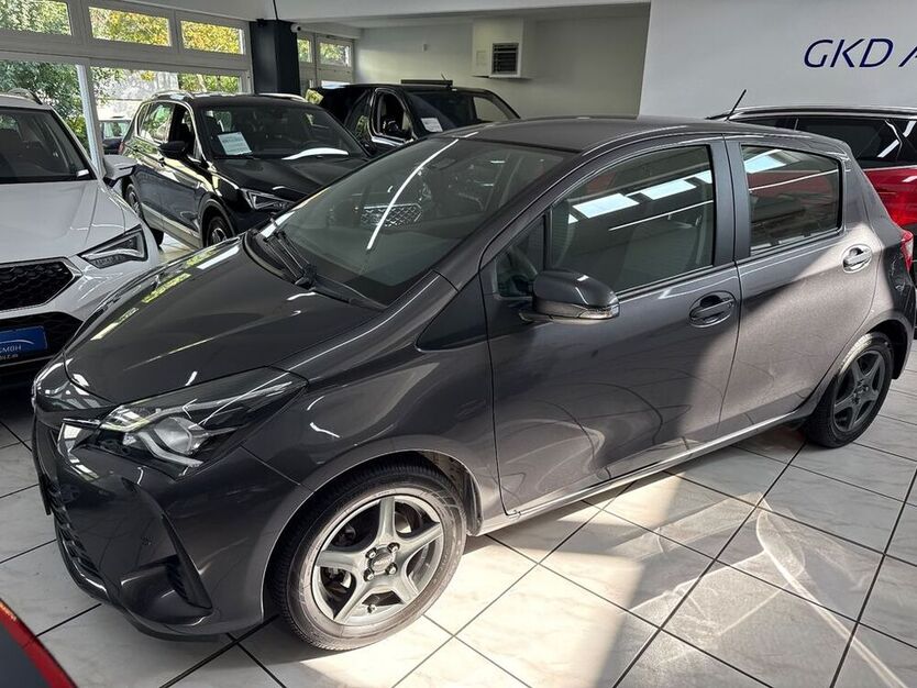 Yaris