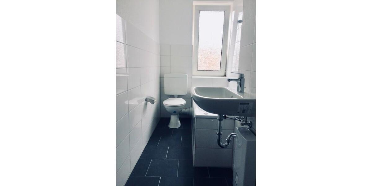 Zu Fuß zum HBF: renovierte 2-Zimmer-Wohnung mit Sonnenbalkon 2 zimmer