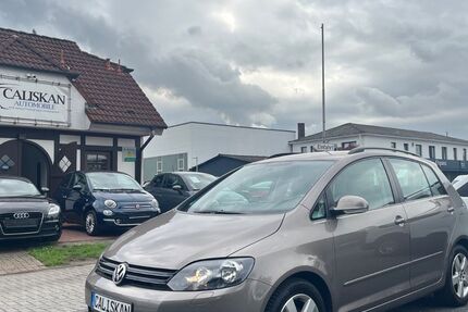 VW Golf 92.855 km 6.190 &euro; Dinslaken 46539
