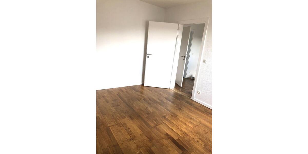 Dachgeschoßwohnung Essen Stadtbezirk IX - 2 Zimmer, 48 m&sup2;, 520&euro; | Angebot:26221222
