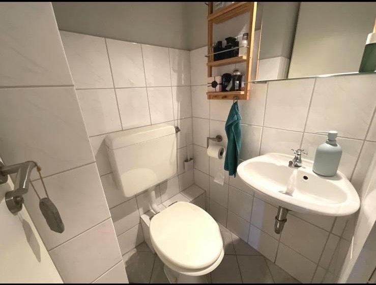 Charmante Wohnung in Du - Mittelmeiderich - Balkon, Einbauküche 3 zimmer