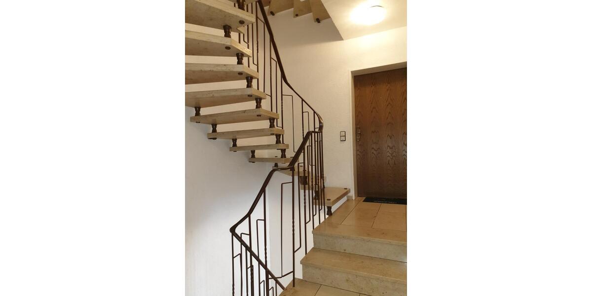 Sonnige Terrassenwohnung mit Ausblick! 2 zimmer