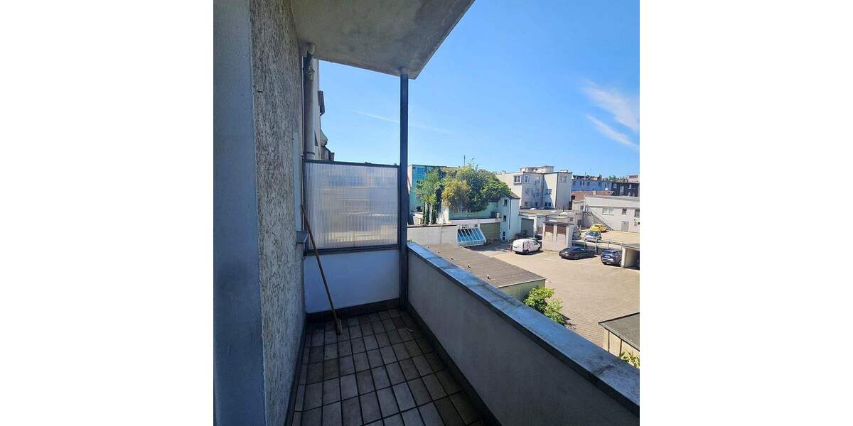 Etagenwohnung Bochum Gerthe - 5 Zimmer, 100 m&sup2;, 981&euro; | Angebot:25824690