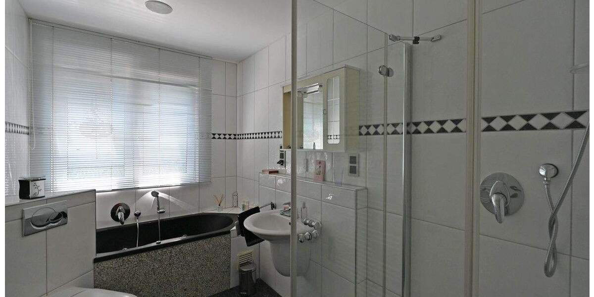 Etagenwohnung Essen Burgaltendorf - 5 Zimmer, 214 m&sup2;, 890.000&euro; | Angebot:23940573