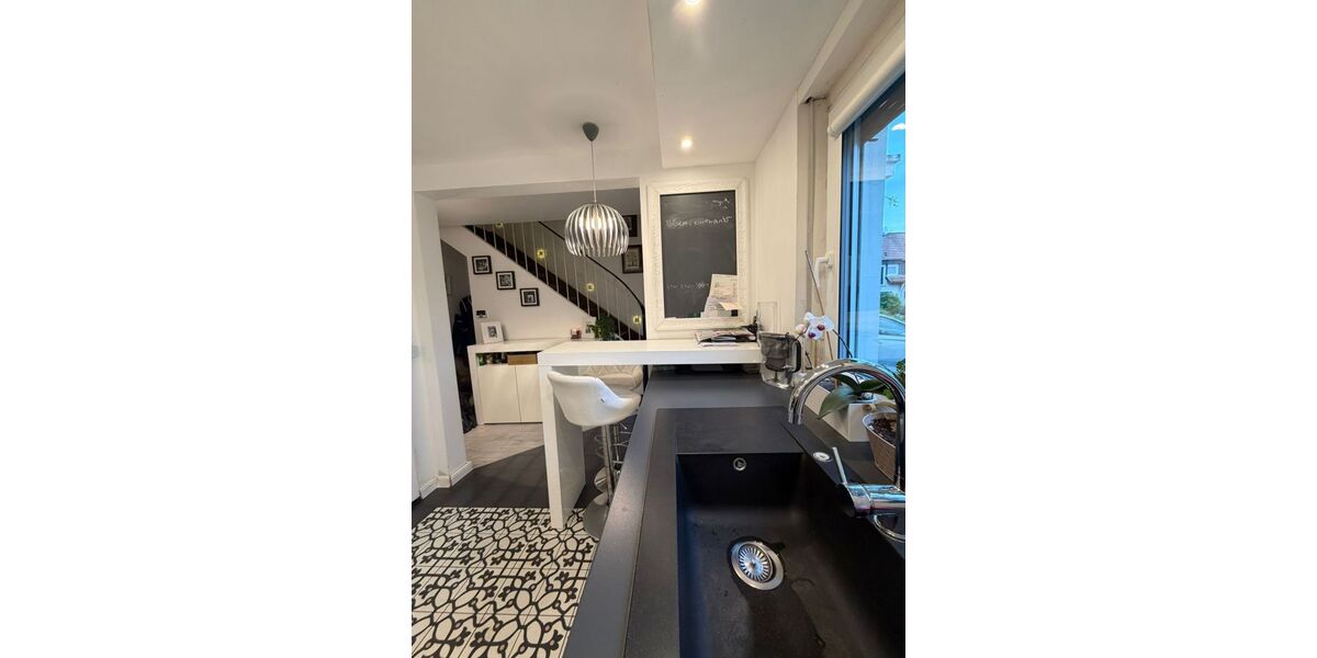 Provisionsfrei* Ein Zuhause zum Wohlfühlen - gepflegtes Reihenendhaus in ruhiger Lage - Reihenhaus Essen Stadtbezirk IV | Angebot:26927285