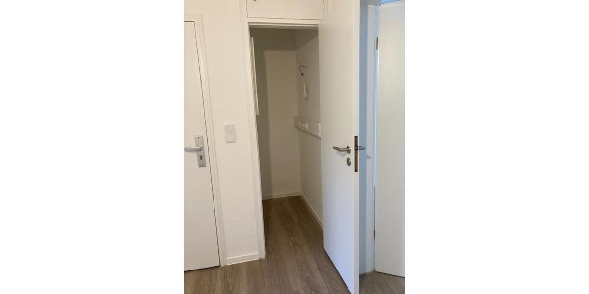 Nichtraucher -EG -Whg. in Ob-Klosterhardt, Erstbezug n. Sanierung 3 zimmer