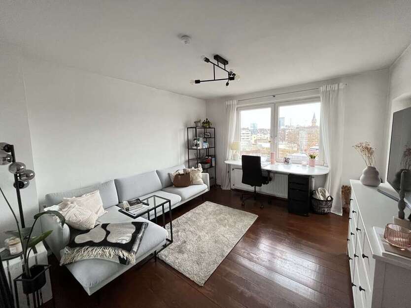 Wohnung zum Kaufen in Düsseldorf 229.000 € 65.2 m²