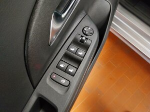 Opel Corsa e GS Line Kam Navi SHZ LHZ Tempo 6.014 km 18.870 &euro; HAAN 42781