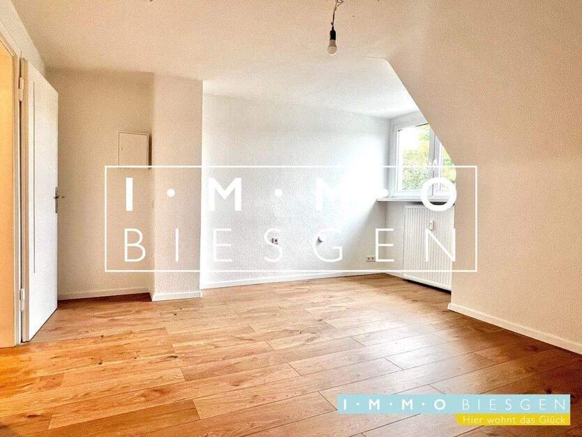 Hier wohnt das Glück! Renovierte 3 Zimmerwohnung mit Wohnküche und 2 Bädern. Max 3 Pers, keine Tiere 3 zimmer