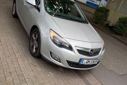 Opel Astra 220.500 km 4.000 &euro; Essen 45141