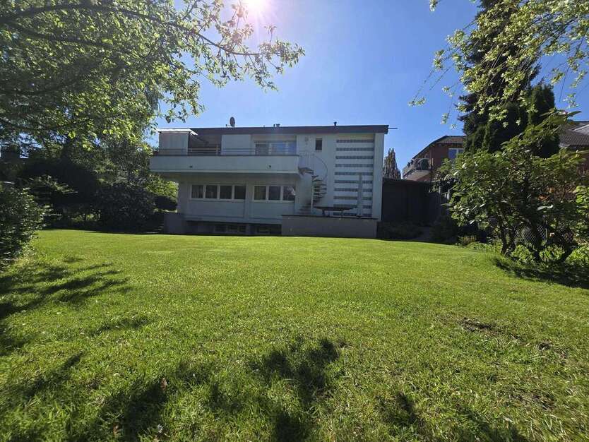 Haus zum Kaufen in Leichlingen 924.000 € 266 m²