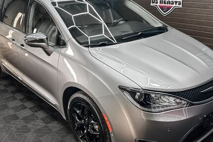 Chrysler Pacifica 61.000 km 27.500 € Bochum 44809