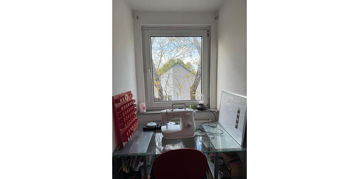 Dachgeschoßwohnung Bochum Wiemelhausen - 2 Zimmer, 32 m&sup2;, 550&euro; | Angebot:26400631