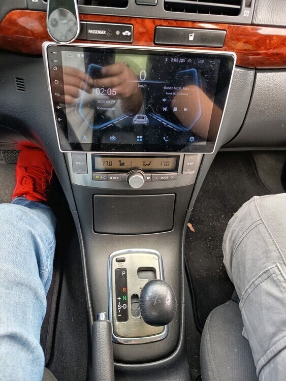 Toyota Avensis 215.000 km 7.000 € Dinslaken 46535