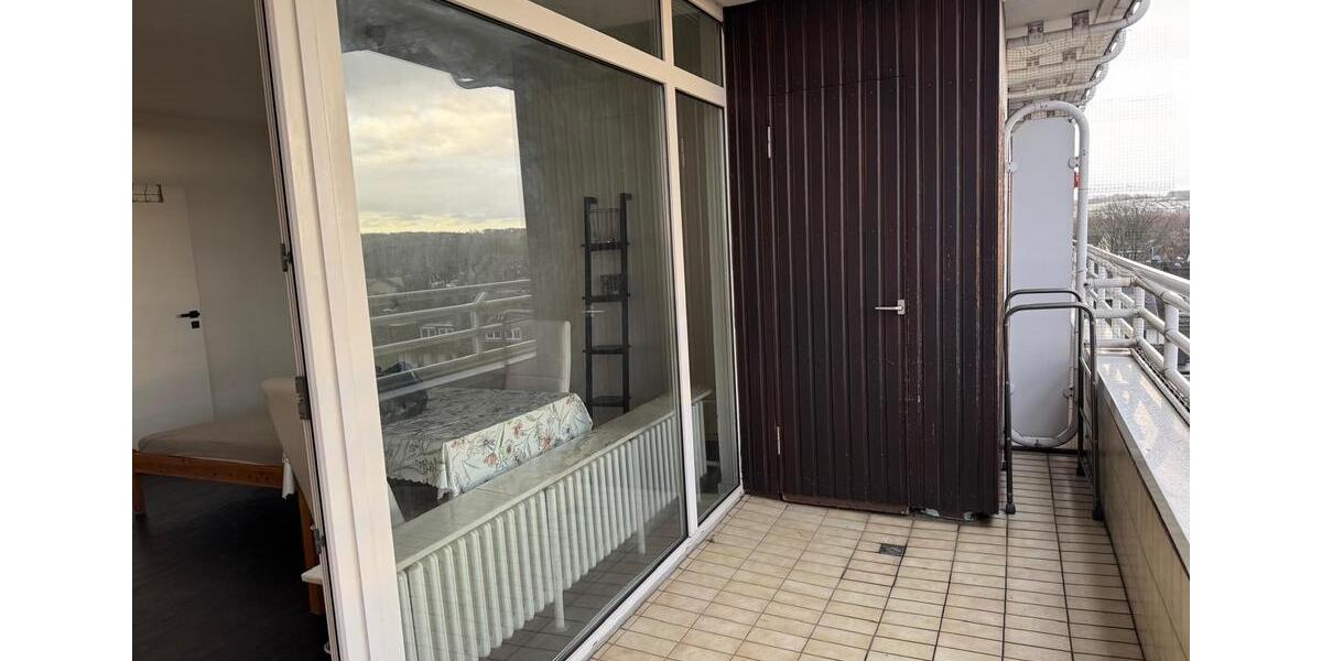 Eingerichtete 1-Zimmer-Wohnung mit Balkon & Aufzug – Nähe U72 – A 1 zimmer