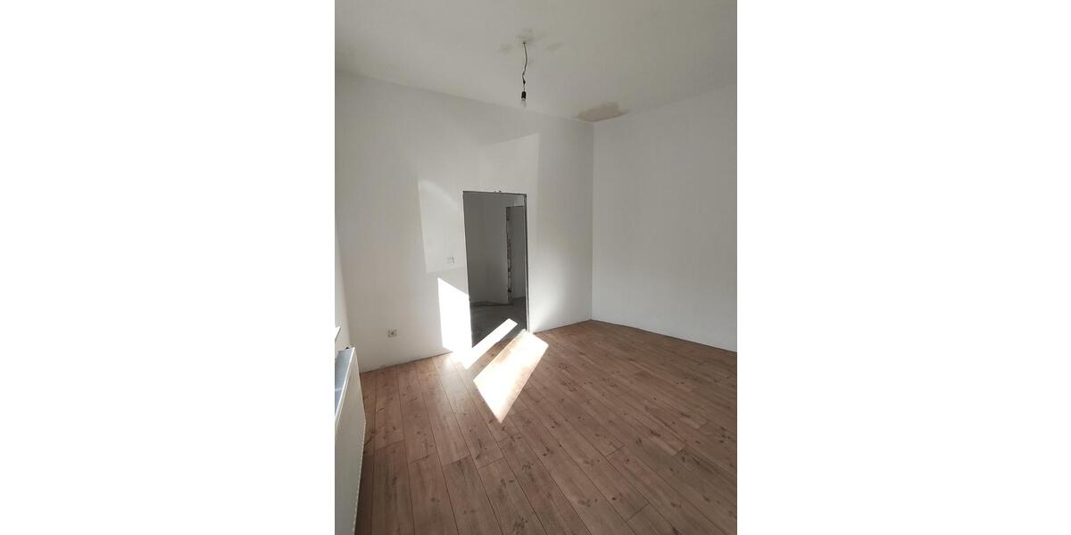 Erdgeschoßwohnung Essen Stadtbezirk VII - 4.5 Zimmer, 165 m&sup2;, 1.600&euro; | Angebot:25757008
