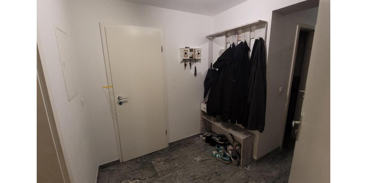 Renovierte Wohnung mit Gartenzugang - großzügige 4,5 Zi. 4 zimmer