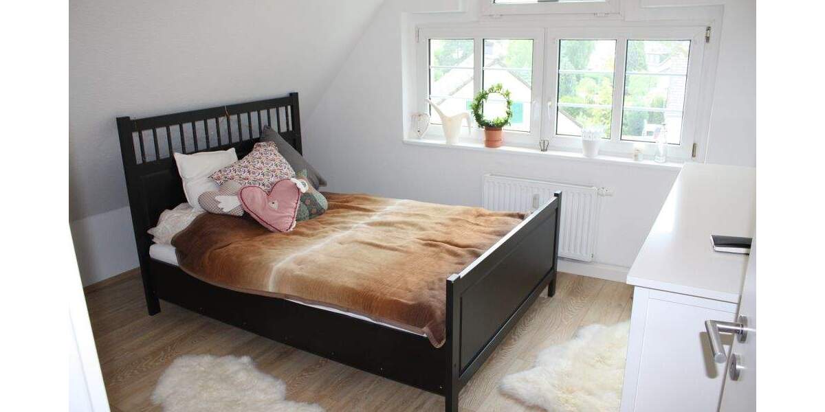 Stilvolle 3-Zimmer-Altbauwohnung mit offener Galerie -Tolle Wohnatmosphäre in ruhiger Lage 3 zimmer