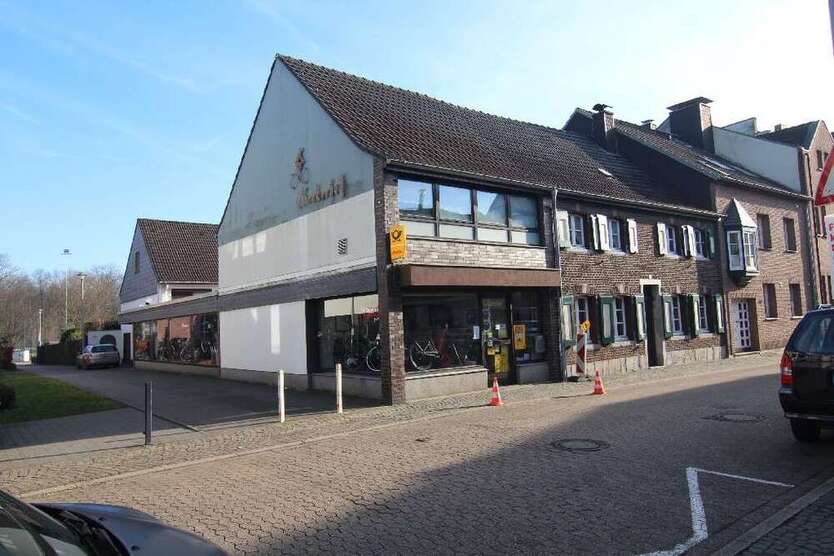 Haus zum Kaufen in Düsseldorf 870.000 € 190 m²