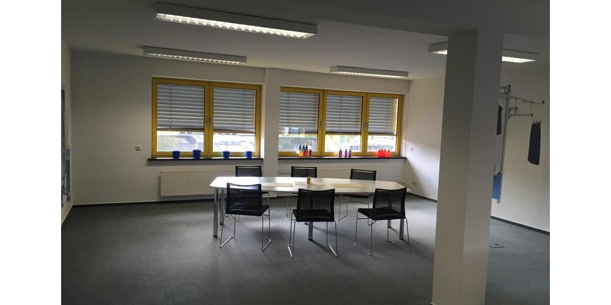 Büro Büroraum kleines Lager zimmer