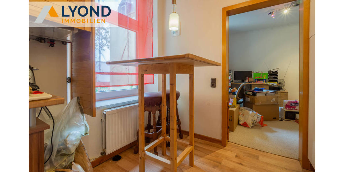 Etagenwohnung Gelsenkirchen Ückendorf - 3 Zimmer, 84 m&sup2;, 131.000&euro; | Angebot:25687793