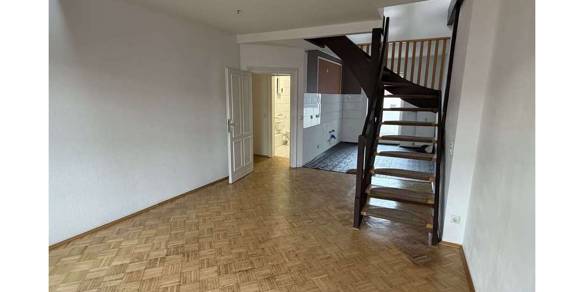 Etagenwohnung Essen Huttrop - 4 Zimmer, 102 m&sup2;, 850&euro; | Angebot:25829624