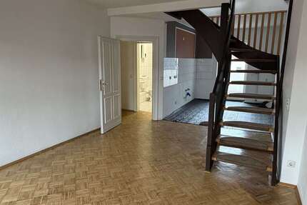 Wohnung Essen Huttrop - 4 Zimmer, 102 m&sup2;, 850&euro; | Angebot:25829624