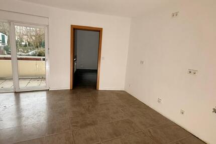 Großzügige 2 Zimmer Erdgeschoss-Wohnung mit Balkon 2 zimmer