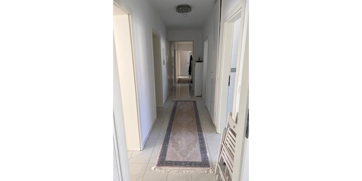 Etagenwohnung mit eigenem Garten und Stellplatz 3.5 zimmer