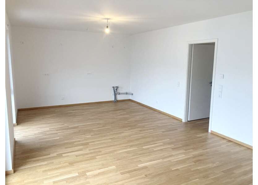 Wohnung zum Mieten in Düsseldorf 1.095 € 82.48 m²