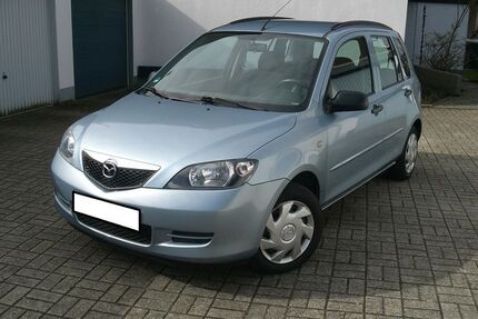 Mazda 2 63.600 km 3.250 &euro; Essen 45279