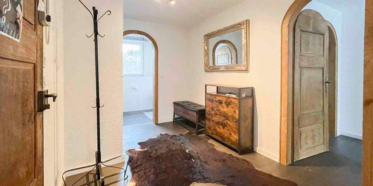 Exklusives Penthouse mit Galerie, Kamin, Garage und eigenem Aufzug in Essen-Rüttenscheid 3 zimmer